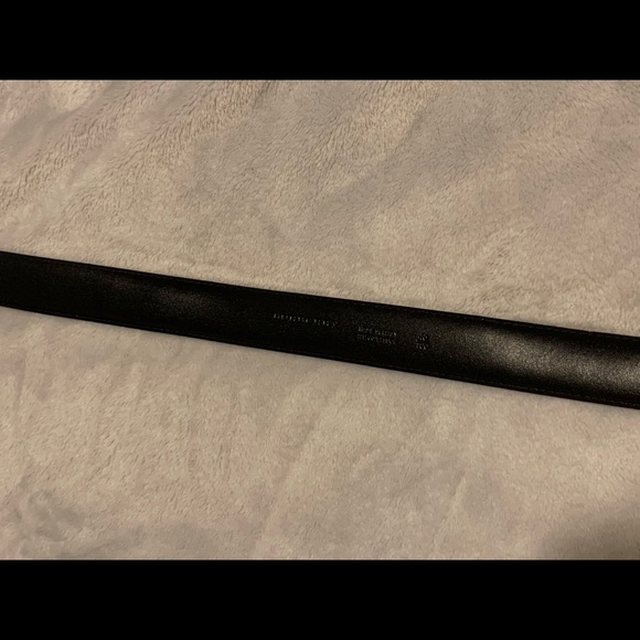 Burberry belt - Picture 4 of 7